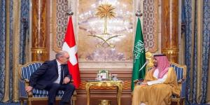 ولي
      العهد
      يبحث
      مع
      رئيس
      سويسرا
      تطوير
      التعاون
      خاصة
      في
      المجالات
      الاستثمارية