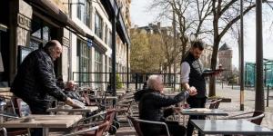 النشاط
      التجاري
      الفرنسي
      يهبط
      لأدنى
      مستوى
      في
      14
      شهراً