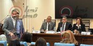 راندا
      مصطفى:
      نحرص
      على
      التوازن
      بين
      حقوق
      الأب
      والأم..
      والأطفال
      هم
      الأكثر
      تضررًا
      من
      الانفصال