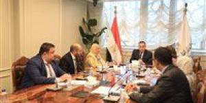 وزير
      التعليم
      العالي
      يبحث
      تعزيز
      ترتيب
      الجامعات
      المصرية
      في
      التصنيفات
      الدولية