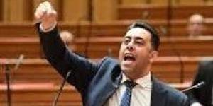 فرغلي
يرفض
مشروع
قانون
التأمينات:
انتصار
مطلوب
لأصحاب
المعاشات