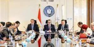 دعم
      الجامعات
      وتطوير
      التعليم
      العالي..
      الحكومة
      تبحث
      تمويلًا
      مستدامًا
      وربط
      البحث
      العلمي
      بالصناعة