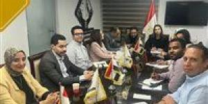 تنسيقية
      شباب
      الأحزاب
      والسياسيين
      تعقد
      ورشة
      عمل
      حول
      تعديلات
      قانون
      التنظيمات
      النقابية
      العمالية