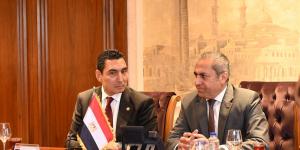 وزير
      الشباب
      والرياضة
      ورئيس
      العاصمة
      الجديدة
      يدعمان
      الألعاب
      الفردية
      لأولمبياد
      2028