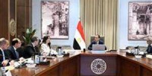 رئيس
      الوزراء
      يتابع
      الموقف
      التنفيذي
      وخطط
      التسليم
      والتشغيل
      بعددٍ
      من
      مشروعات
      وزارة
      الإسكان