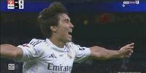 الريال
      ضد
      ريال
      أوفييدو..
      جونزالو
      جارسيا
      يسجل
      الهدف
      الأول
      لـ
      ريال
      مدريد
      في
      مرمى
      ريال
      أوفييدو
      في
      الدوري
      الإسباني