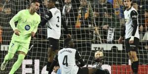 فالنسيا
      ضد
      برشلونة..
      موعد
      مباراة
      برشلونة
      وفالنسيا
      في
      الدوري
      الإسباني
      والقنوات
      الناقلة