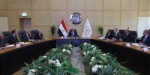 وزير
      النقل
      يترأس
      تأسيس
      “تراست
      القناة
      لخدمات
      السفن”
      لتعزيز
      الربط
      مع
      شرق
      أفريقيا