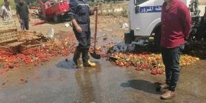 سقوط
      سيارة
      خضروات
      بطريق
      طلخا
      -
      شربين
      وإعادة
      فتح
      الطريق
      بعد
      رفع
      آثار
      الحادث