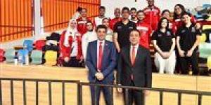 السفير
      المصري
      بكوت
      ديفوار
      يدعم
      بعثة
      مصر
      ببطولة
      أفريقيا
      للسلاح