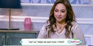 عايدة
      غنيم
      بعد
      رحيل
      سهام
      جلال:
      "لازم
      نموت
      عشان
      تحسوا
      بينا"