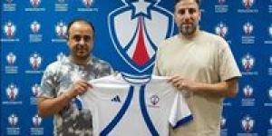 محمود
      طه
      مديراً
      فنيا
      لفريق
      النجوم
      في
      الموسم
      الجديد
      بدوري
      القسم
      الثاني