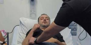 بعد
      تعرضه
      لوعكة
      صحية..
      سامح
      صفوت:
      في
      ناس
      أذتني
      في
      حياتي
      ودا
      وقته
      افضفض