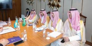 وزير
      الصناعة
      السعودي
      يبحث
      مع
      كازاخستان
      تعزيز
      الشراكات
      في
      التعدين
      والصناعة