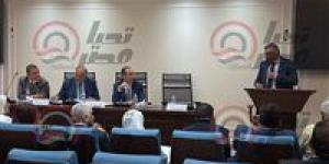 انطلاق
      اجتماع
      لجنة
      الصحة
      بمجلس
      النواب
      لبحث
      أزمات
      المستشفيات
      والتأمين
      الصحي