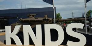 "KNDS"
      تعلن
      طرحًا
      عامًا
      أوليًا
      في
      باريس
      وفرانكفورت
      بدعم
      حكومي