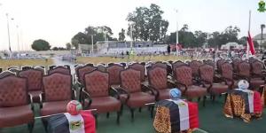 شاشات عملاقة وطوابير جماهيرية، هكذا استعدت المنيا لمباراة مصر والأرجنتين