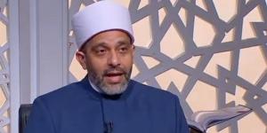 ما
حكم
لبس
البنطال
المقطّع
للشباب؟
أمين
الفتوى
يجيب
(فيديو)