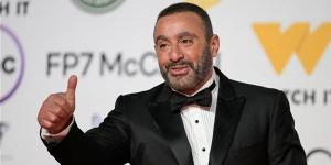 أخبار
      الفن
      اليوم:
      السقا
      وياسمين
      عبد
      العزيز
      يحتفلان
      بالعرض
      الخاص
      لـ
      خلي
      بالك
      من
      نفسك،عمرو
      دياب
      يعلن
      موعد
      طرح
      ألبومه
      الجديد