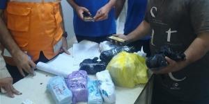 مسعفون
      يعيدون
      795
      ألف
      جنيه
      لأسرة
      مصاب
      في
      حادث
      بالمنيا