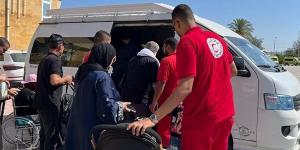 من
      رفح
      إلى
      المستشفيات
      المصرية،
      الهلال
      الأحمر
      يواصل
      مساندة
      الجرحى
      الفلسطينيين