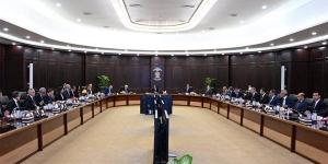 رسميًا،
      الحكومة
      تمدد
      العمل
      عن
      بُعد
      يوم
      الأحد
      طوال
      أغسطس
      2026