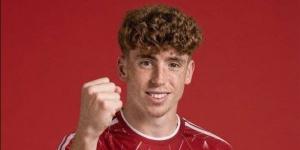 لاعب
      ليفربول
      الجديد
      يقطع
      إجازته
      للانضمام
      للريدز