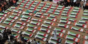 أكبر جنازة بغزة… مشهد مهيب لتشييع 112 شهيدا بعد عامين ونصف تحت الأنقاض