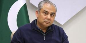 وزير الداخلية الباكستاني يصل طهران لإجراء محادثات مع النظام الإيراني