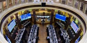 أخبار الاقتصاد اليوم: تراجع الدولار والحديد.. صعود البورصة الأمريكية والمصرية.. تحركات جديدة في أسعار العملات والذهب والصكوك الضريبية