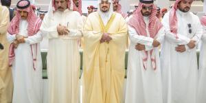 نائب أمير الرياض يؤدي صلاة الميت على محمد المطيري مدير شرطة المنطقة سابقًا