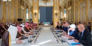 ولي العهد السعودي والرئيس الفرنسي يبحثان تعزيز العلاقات والمستجدات الإقليمية والدولية