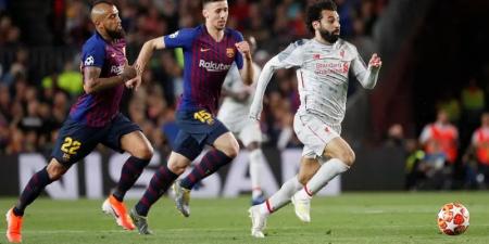 برشلونة يحاول "خطف" محمد صلاح بعد رسالته "الغامضة"