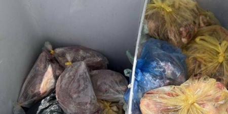 أمانة جدة تُغلق موقع مخالف  يُمارس الذبح العشوائي للدواجن وسط حي سكني