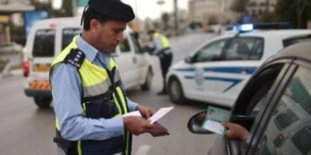 الشرطة تضبط مركبة غير قانونية وبداخلها ما يقارب نصف طن معسل مهرب غرب الخليل