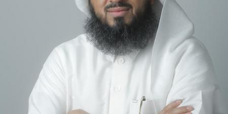 هل تنام يا محمد؟! دهشة العالم من قائد لا ينام... بل يحيي وطنا بأحلامه