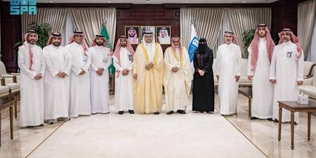 رئيس جامعة الملك سعود يدشن مقرري الحاسب الآلي والذكاء الاصطناعي بعمادة «الأولى المشتركة»