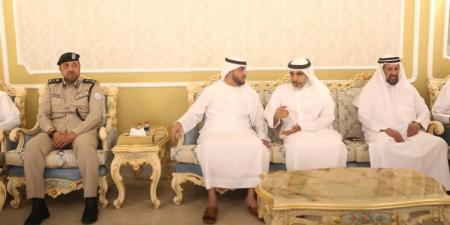 محمد بن سعود والشيوخ يعزون في وفاة فاطمة المزروع