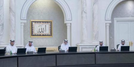 «تنفيذي الشارقة» يصدر قرارات بشأن تنظيم حجز المركبات ورسوم القطر