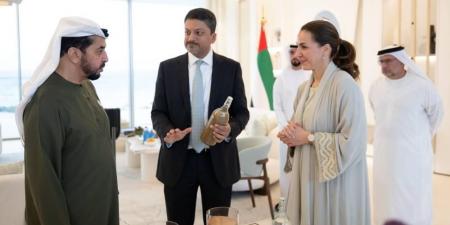 حمدان بن زايد يستقبل مريم المهيري ويطّلع على جهود شركة «براري» في دعم الاستدامة البيئية