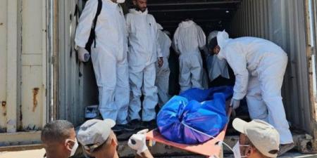 الاحتلال يسلم 15 جثماناً لشهداء من قطاع غزة