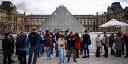 مديرة متحف اللوفر تكشف السبب في سرقة القطع الأثرية الثمينة