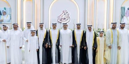 مكتوم بن محمد يحضر أفراح النعيمي في عجمان