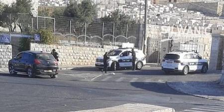 الاحتلال ينصب حاجزًا عسكريًا في سلوان ويفرض مخالفات على المركبات