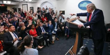 «لحماية مواد حساسة».. إدارة ترامب تقيد حركة الصحفيين في البيت الأبيض