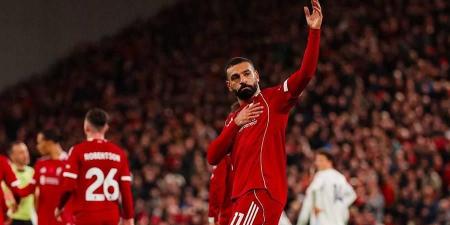 محمد صلاح يكتب التاريخ برقمين.. ليفربول يستعيد نغمة الفوز