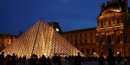 اتهام شخص جديد بسرقة «اللوفر باريس»