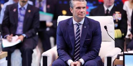 هيغسيث يزور فيتنام وسط محادثات بشأن توريد الأسلحة