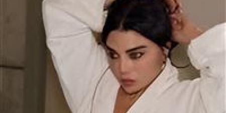 فيديوهات
جديدة
لـ
هيفاء
وهبي
تشعل
مواقع
التواصل
الإجتماعي..
تعرف
على
السبب