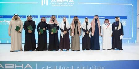 مختصون
يرسمون
خارطة
طريق
الاستثمار
الجريء
في
معرض
أبها
للامتياز
التجاري